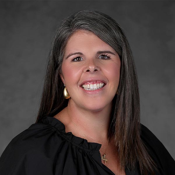 Lauren Matthews headshot.