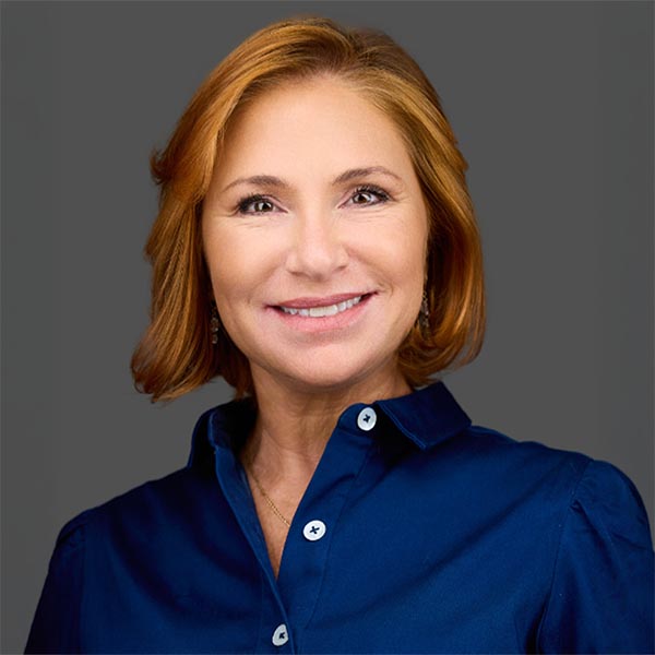 Melisa McLeod headshot.